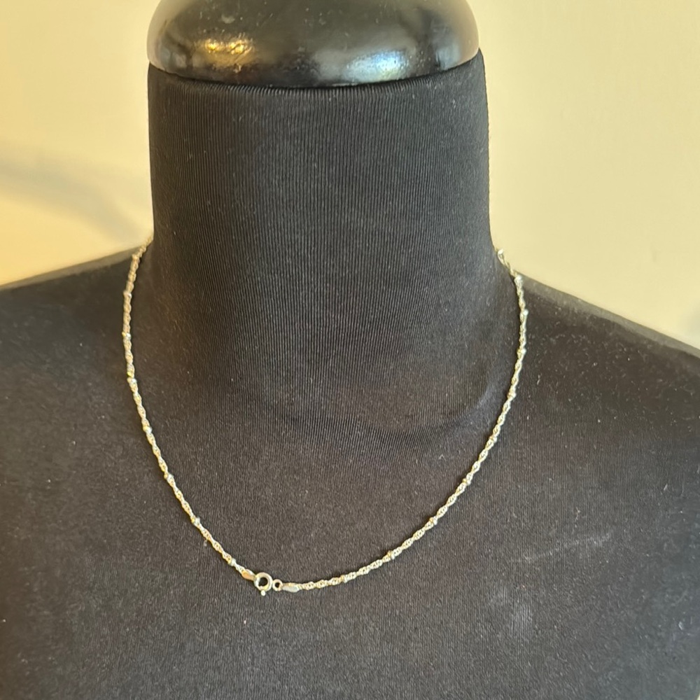 NWT Elegant Sterling Silver Chain Necklace 16"